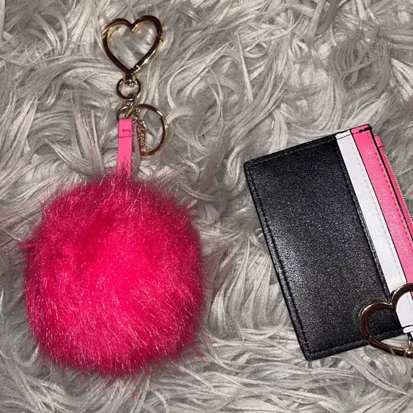VICTORIA SECRET CARD HOLDER AND POMPOM BUNDLE💗 - Picture 4 of 4